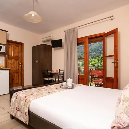 Dryades & Apartment