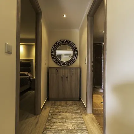 Dryades Apartments&studios Apartamento *