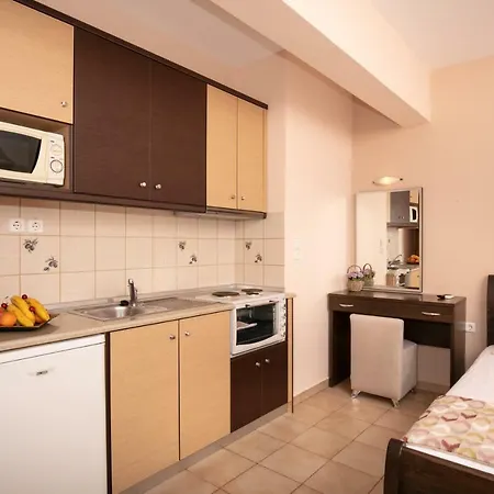 Dryades Apartments&studios *